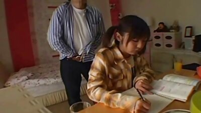 เพื่อนของสาวญี่ปุ่นตัวเล็กสอนเจี๊ยบให้ดูดและเย็ด คลิป วีดีโอ โป๊ .