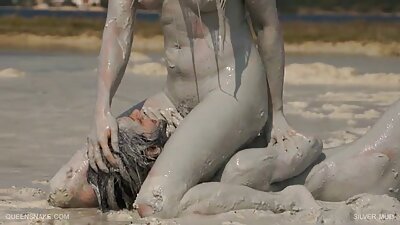 สีน้ำตาลเซ็กซี่ในถุงเท้าผ่านหัวโจกสีขาวขนาดใหญ่ทางปากของเธอแล้วผ่านกางเกงชั้นในของเธอ . ดู วีดีโอ โป๊ ฟรี