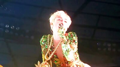 หญิงอ้วนเอาควยใหญ่ของคนรักเข้าปากแล้วกำลังเพลิน วีดีโอ โป้ ฝรั่ง