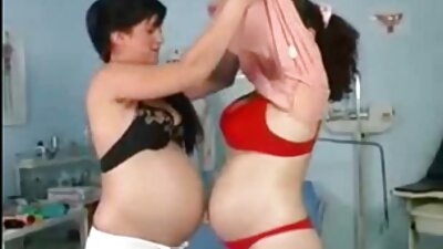บางครั้งก็มาถึงการกำปั้นทางทวารหนักในห้องน้ำของเจี๊ยบเปียก ดู คลิป วีดีโอ โป๊ แต่กับสามีของเธอเท่านั้น