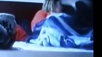 จ่ายนักเรียนเซ็กซี่สองคนสำหรับ blowjob คอรุนแรง วีดีโอ โป้ ดารา