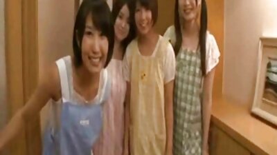 สาวรีสอร์ท หนัง โป้ วีดีโอ busty ได้พักผ่อนอย่างเต็มที่บนอวัยวะเพศของเพื่อนใหม่ของเธอ